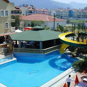 Maxwell Holiday Club Aparthotel